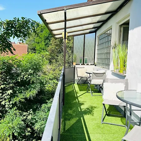 Διαμέρισμα Alb Glueck 1 *